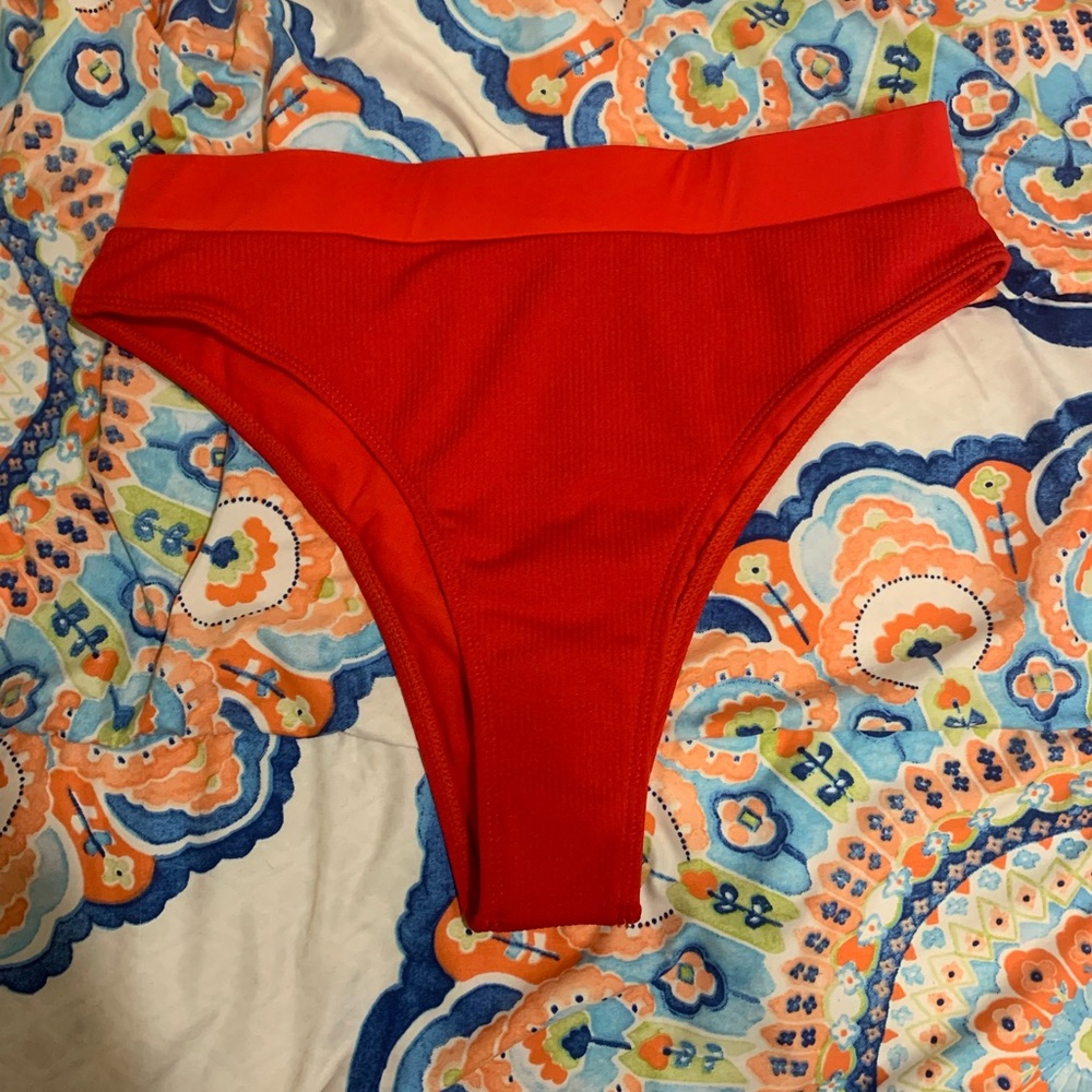 Brand new bikini bottoms